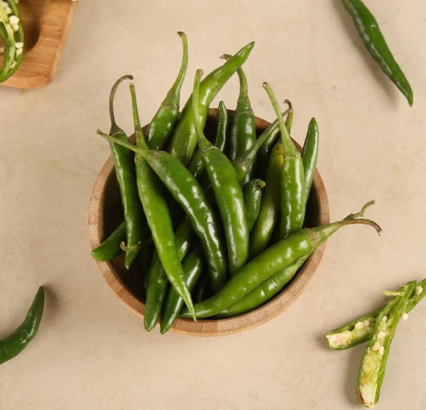 Green chili (hari mirch). ( 100G) - Image 1